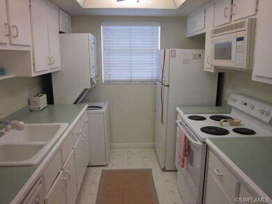 3930 Belair Ln unit 202, Naples, FL 34103 - photo 4