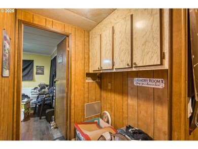 13409 SE Mcloughlin Blvd unit 30, Milwaukie, OR 97222 - photo 6