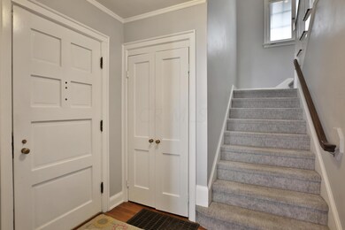 Foyer & Grand staircase