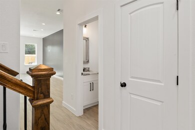 6832 Liverpool St, Houston, TX 77021 - photo 3