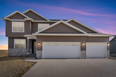 1416 Partridge Ln, Waterloo, IA 50701 - photo 2