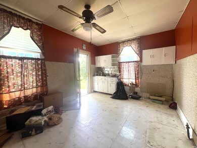 103 E Riverside Dr, Peru, IN 46970 - photo 4