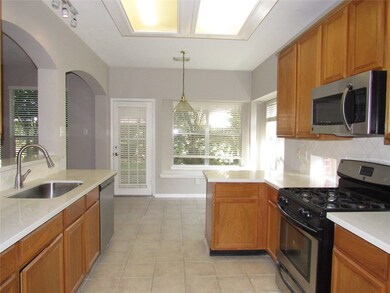 3519 Englewood Dr, Pearland, TX 77584 - photo 7