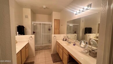 Primary bath large