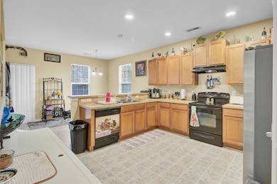 417 Tallow Ct, Moncks Corner, SC 29461 - photo 6