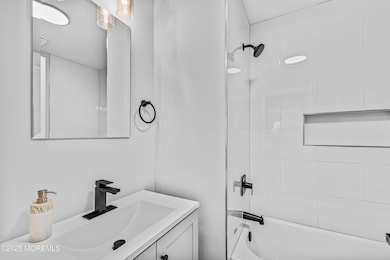47 Buckingham Dr N - Interiors (28 of 29