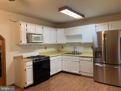 101 Carnival Dr, Taneytown, MD 21787 - photo 4