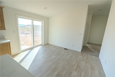 5746 Eden Rd, Golden Valley, AZ 86413 - photo 7