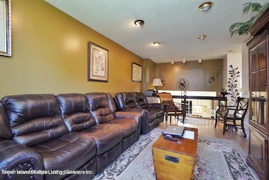 20230424165543676531000000-o