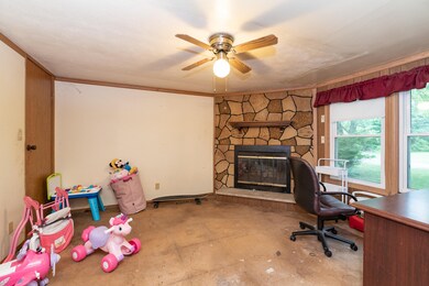 715 W Franklin-8