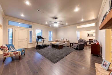 1104 Lakeway Dr, Ennis, TX 75119 - photo 4