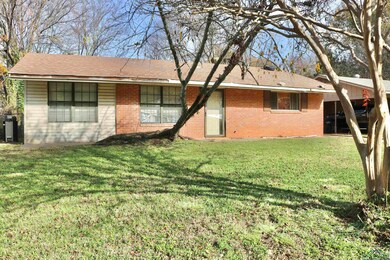 610 Holiday St, Longview, TX 75601 - photo 3