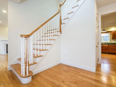 10 N Sound Beach Ave, Riverside, CT 06878 - photo 4