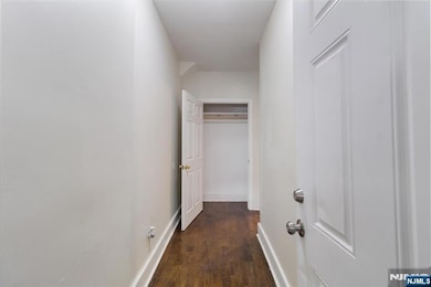 422 Jelliff Ave unit 1, Newark, NJ 07112 - photo 2
