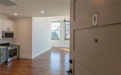 15 Cranston Ave unit 9, Newport, RI 02840 - photo 5