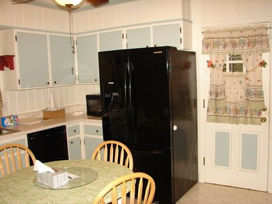 516 Ardmore Ln, Albany, GA 31707 - photo 2