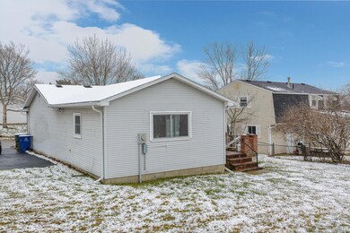 3098 Hill Grove Ave, Columbus, OH 43223 - photo 4