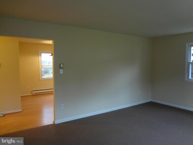 1402 Woodside Ave, Halethorpe, MD 21227 - photo 7