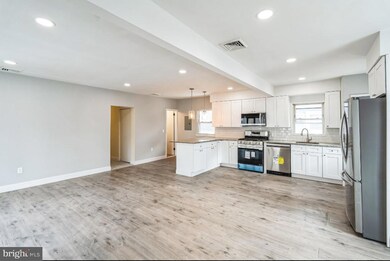 339 Chippewa St, Essington, PA 19029 - photo 7