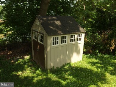 2809 Schubert Dr, Silver Spring, MD 20904 - photo 3