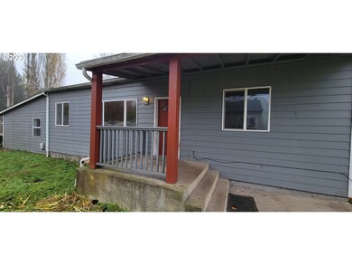 575 Walnut St, Independence, OR 97351 - photo 2