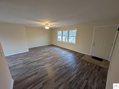 604 Pecan Dr, Clinton, MO 64735 - photo 2