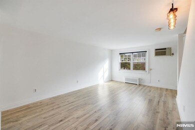 25 Hastings Ave unit B, Rutherford, NJ 07070 - photo 4