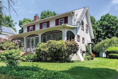 288 Parker St, Newton Center, MA 02459 - photo 3