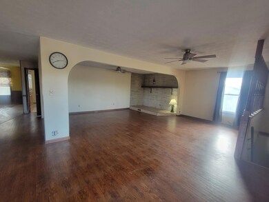 567 Hughley Ln, Harrodsburg, KY 40330 - photo 3