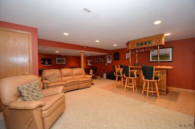 1820 Robert Ln, Naperville, IL 60564 - photo 3