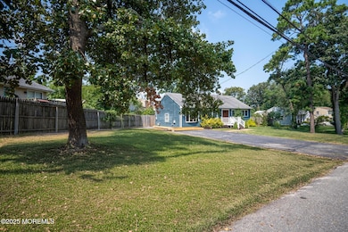 1172 Laurel (2)