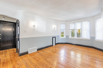 2453 W 56th St unit 1, Chicago, IL 60629 - photo 4