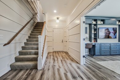 2701 Lily Ln, Rolling Meadows, IL 60008 - photo 3