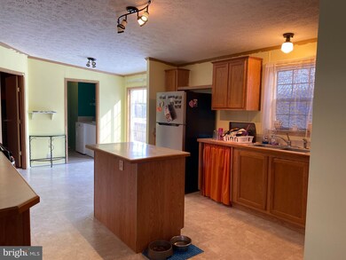 242 Deer Run Dr, Honey Brook, PA 19344 - photo 6