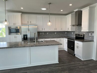 968 Avanti Way Blvd unit 968, North Fort Myers, FL 33917 - photo 2