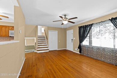 9402 Doewood Ln, Louisville, KY 40291 - photo 5