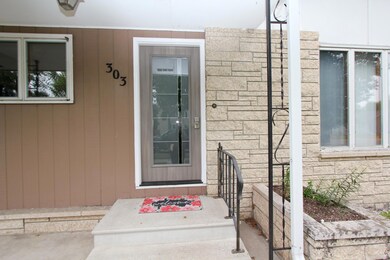 303 W 1st St, Argyle, MN 56713 - photo 4