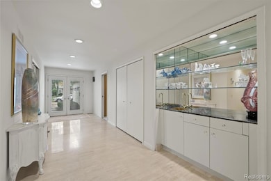 5129 Woodlands Ln, Bloomfield Hills, MI 48302 - photo 3