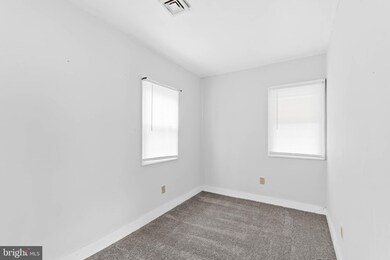 17 Willis St, Penns Grove, NJ 08069 - photo 7
