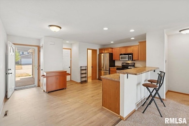 5910 Austin Ave, Davenport, IA 52804 - photo 6