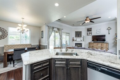 6840 E Simpson Ave, Fresno, CA 93727 - photo 3