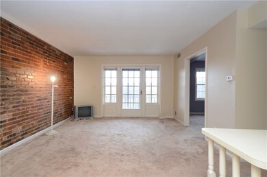 1040 Eve Dr unit D, Pittsburgh, PA 15216 - photo 5