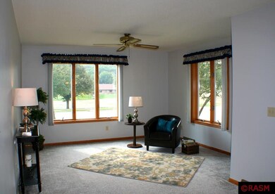 526 N Garden St, New Ulm, MN 56073 - photo 2