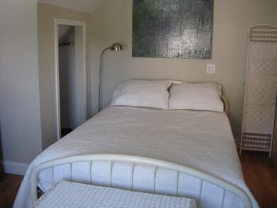 443 Wolcott Ave unit 2, Middletown, RI 02842 - photo 3