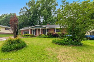 113 Brookdale Plaza, Jacksonville, NC 28546 - photo 3