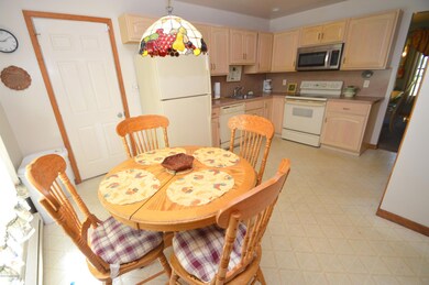 180 Escoll Dr, East Stroudsburg, PA 18301 - photo 6