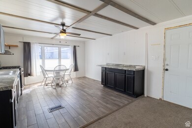 929 N 550 E unit 15, Ogden, UT 84404 - photo 6