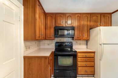 86 Outlook Rd, Wakefield, MA 01880 - photo 5