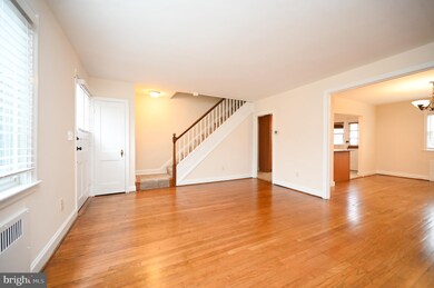 3833 Yolando Rd, Baltimore, MD 21218 - photo 5