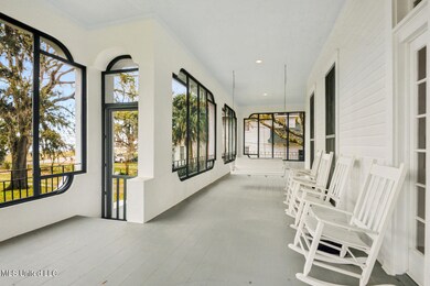 606 N Beach Porch 2